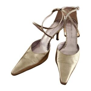 Gianni Bini Silver/Pewter Strappy 1 1/2" heels 9M flaws